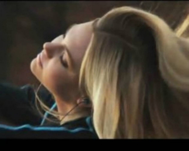 Η διαφήμιση γνωστού μοντέλου που «κόπηκε» επειδή ήταν σέξι!