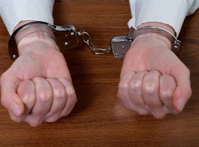 Σύλληψη πρατηριούχου βενζίνης για μη έκδοση αποδείξεων