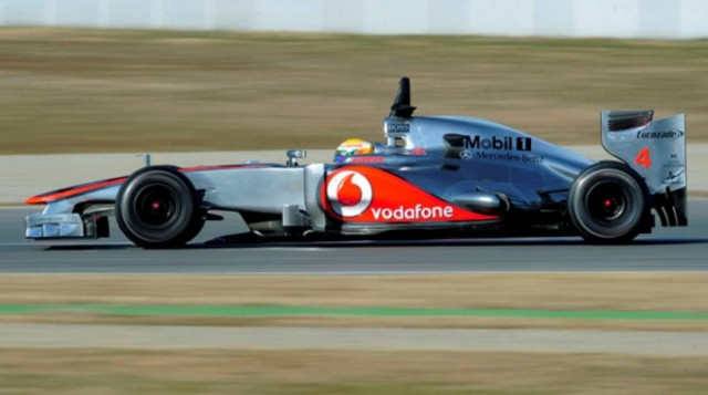 Ο ιπτάμενος Χάμιλτον πήρε την πρώτη pole position