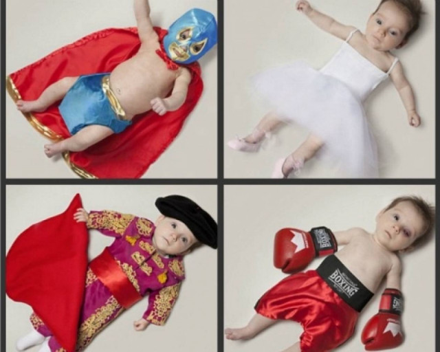 Μπαμπάς ντύνει το μωρό διάφορα επαγγέλματα για να δει ποιο του πάει!