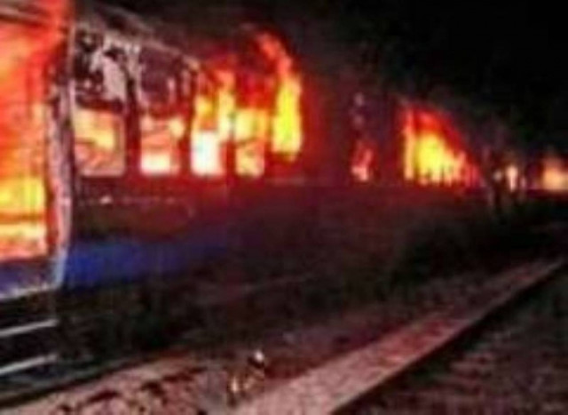 Παραλίγο να καούν ζωντανοί 60 μετανάστες