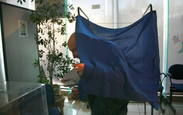 Φραστικό επεισόδιο στο κέντρο του ΠΑΣΟΚ στο Λουτράκι