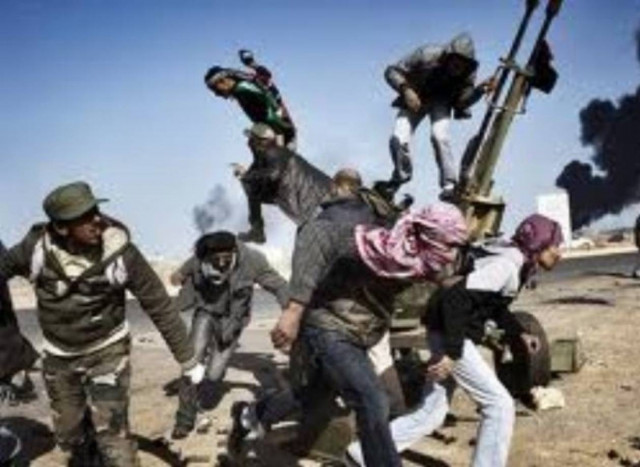 Aιματηρές συγκρούσεις στη Λιβύη