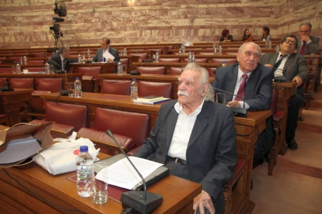 Μ. Γλέζος: Να δώσει ο Παπαδήμος στοιχεία για το «κατοχικό δάνειο»