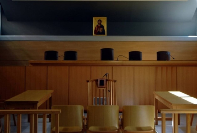 Απεργούν οι δικηγόροι, εκτός της Αθήνας