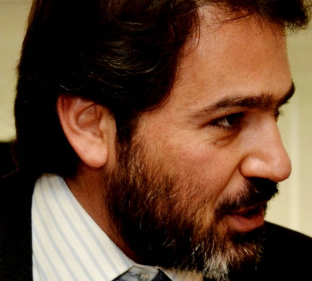 Διπλωματικοί… πονοκέφαλοι για τον κ. Λ. Παπαδήμο