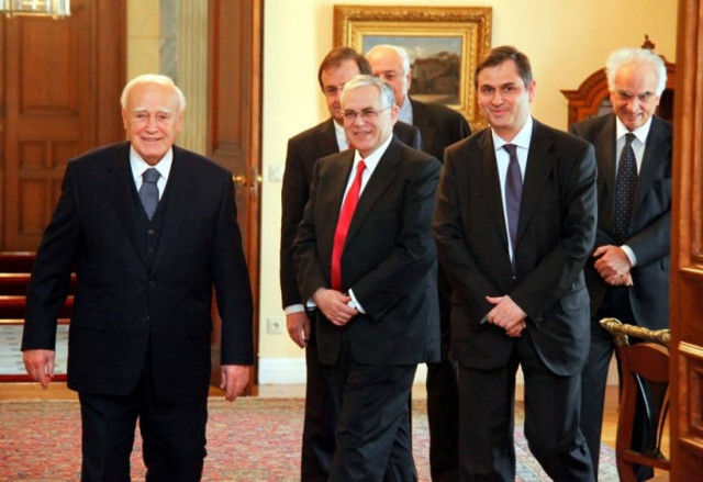 Λ. Παπαδήμος: «Κάντε λίγο υπομονή για τις εκλογές»