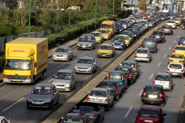 Ουρές χιλιομέτρων στον Κηφισό από ατύχημα