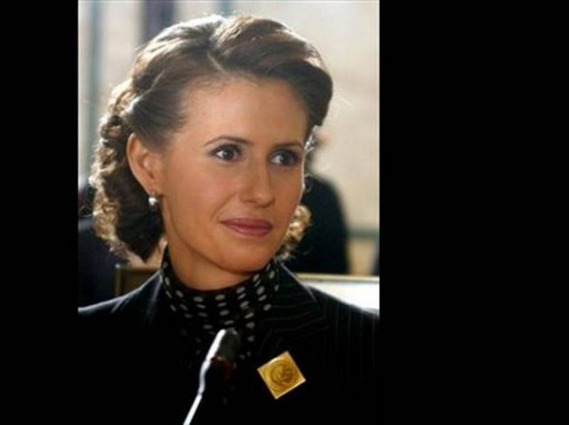 Η ΕΕ επιβάλει απαγορεύσεις σε ταξίδια και ψώνια στη σύζυγο του Άσαντ