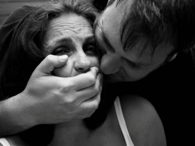 Φόβος και τρόμος από τον «δράκο» των Αθηνών