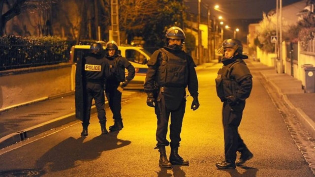 Για εκφοβισμό έγιναν οι εκρήξεις στο διαμέρισμα που βρίσκεται ο Μέραχ