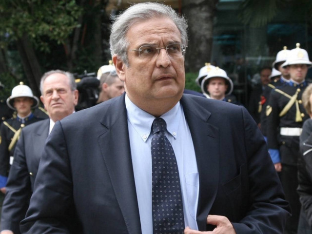 «Φούσκωσε το έλλειμμα συνειδητά ο Παπακωνσταντίνου»