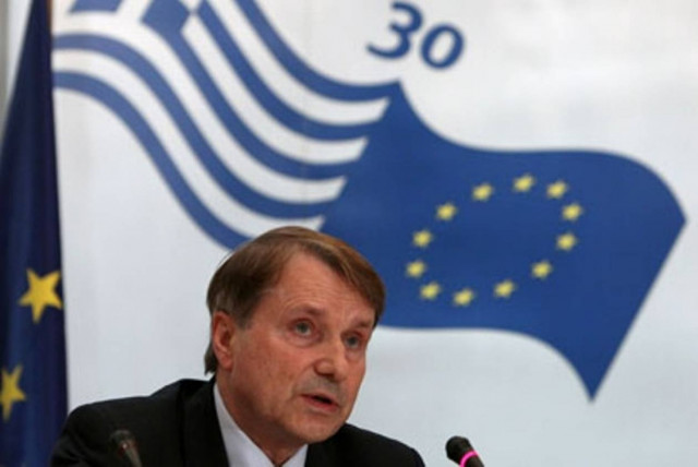 «Ευαίσθητοι» οι Έλληνες σε θέματα αμφισβήτησης κυριαρχίας