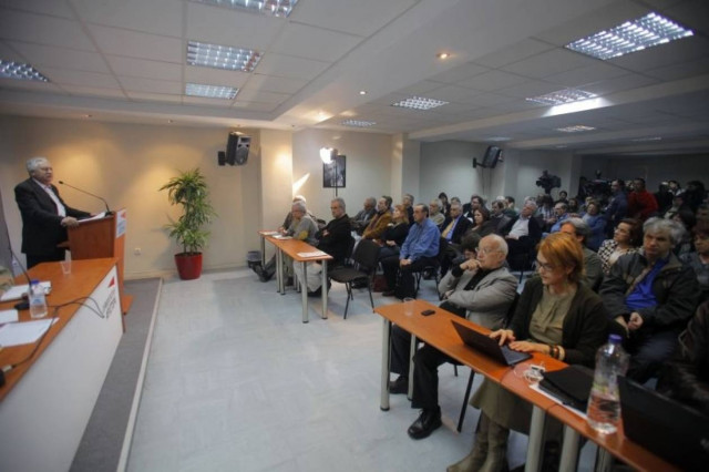 Γκρίνιες και παραιτήσεις στη ΔΗΜ.ΑΡ