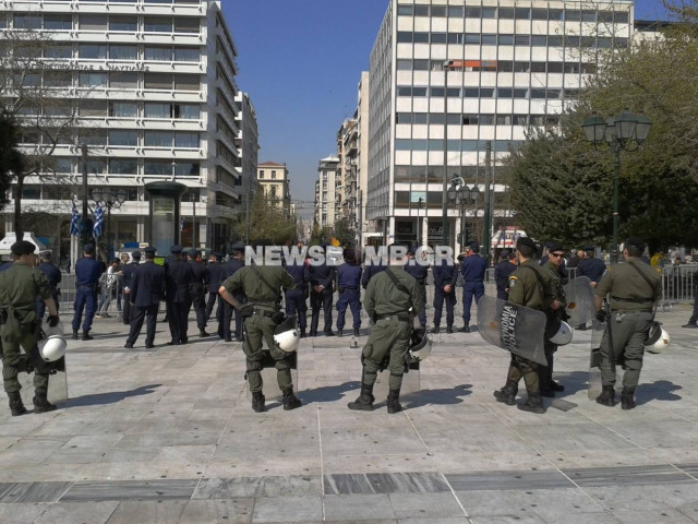 ΔΗΜΑΡ: «Καγκελόφρακτη δημοκρατία»
