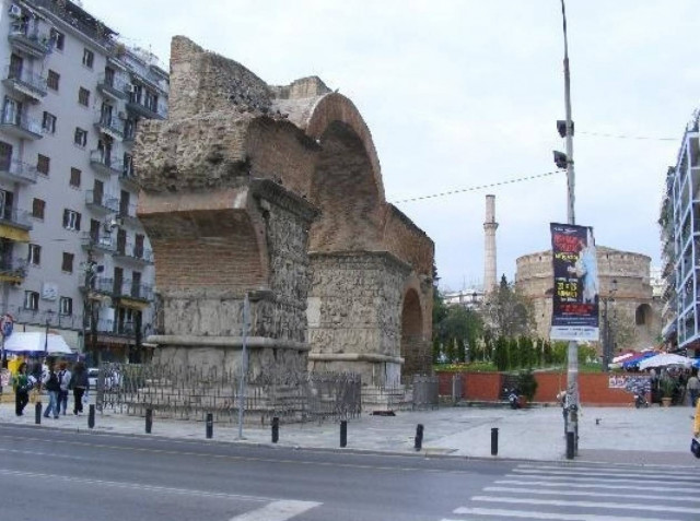 Επεισόδιο στην Καμάρα μεταξύ αναρχικών και τοξικομανών