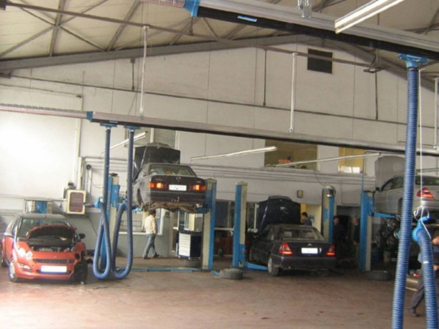 Πήγε στο συνεργείο παγιδευμένο αυτοκίνητο!