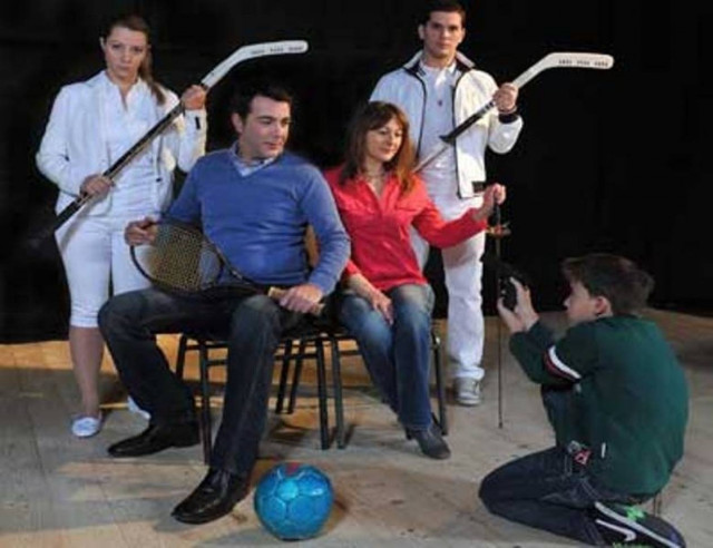 Έλα να παίξουμε: στο θέατρο Αργώ