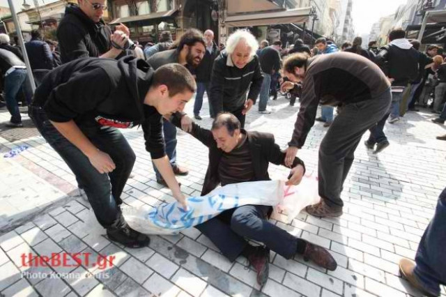 Πάτρα:Ρίψεις χημικών και συλλήψεις (βίντεο)