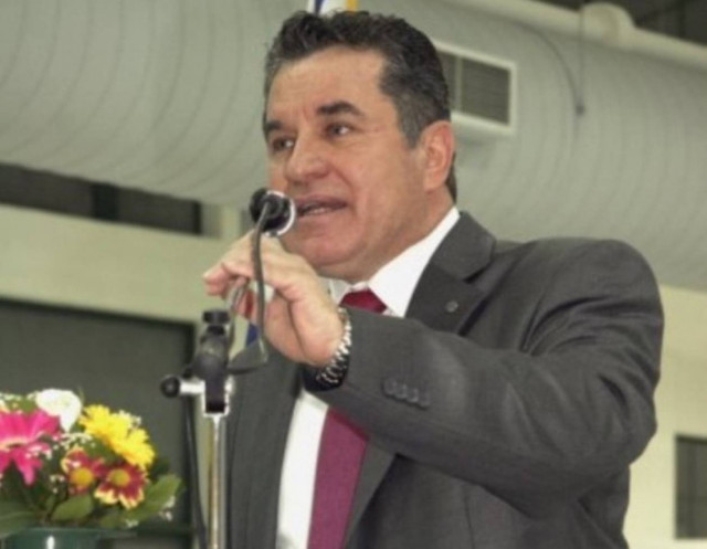 «Στο ΠΑΣΟΚ αντί για "Αρχίζουμε" θα έπρεπε να τελειώνουν»