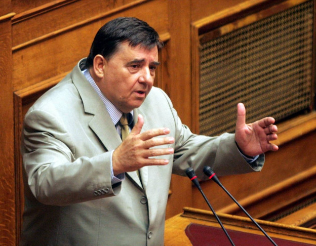 Βολές κατά ριπάς Καρατζαφέρη σε Καμμένο – ΝΔ