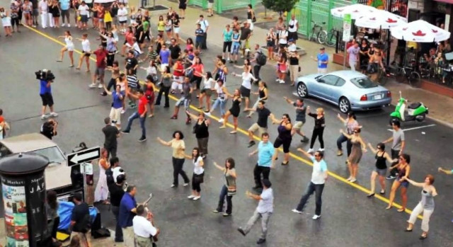 Ζορμπά είχε χορέψει και η... Οττάβα!