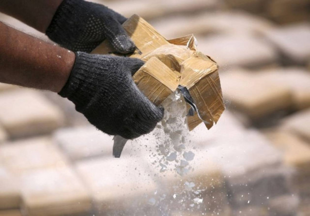 Σάλος για τον γνωστό τηλεπαρουσιαστή με την κοκαΐνη