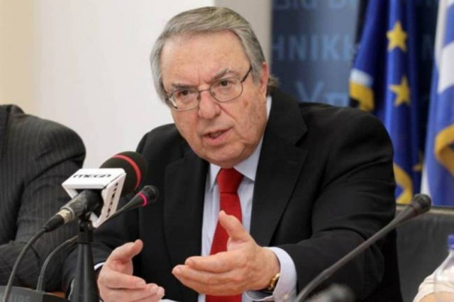 Βίντεο: Υπαινίσσεται παραίτηση ο Μπαμπινιώτης