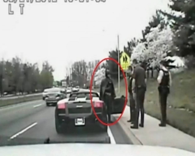 Ούτε ο Batman… δε γλιτώνει από την τροχαία