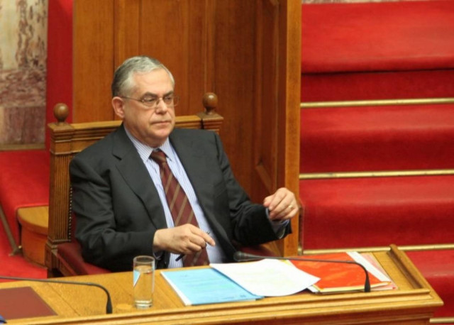 Ο Παπαδήμος «καλύπτει» Μπαμπινιώτη για τα ΑΕΙ