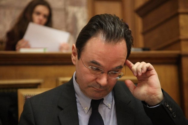 Τα μαζεύει για τον... «Τιτανικό» ο Γ. Παπακωνσταντίνου