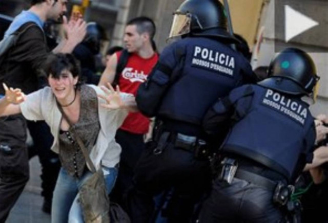 Άγριο ξύλο στις διαδηλώσεις στην Ισπανία
