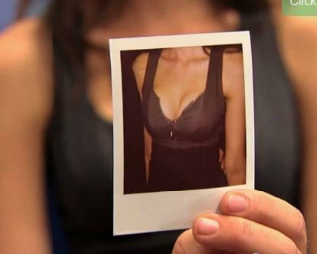 Ξεκαρδιστική φάρσα: Πού κοιτάει ο φωτογράφος;