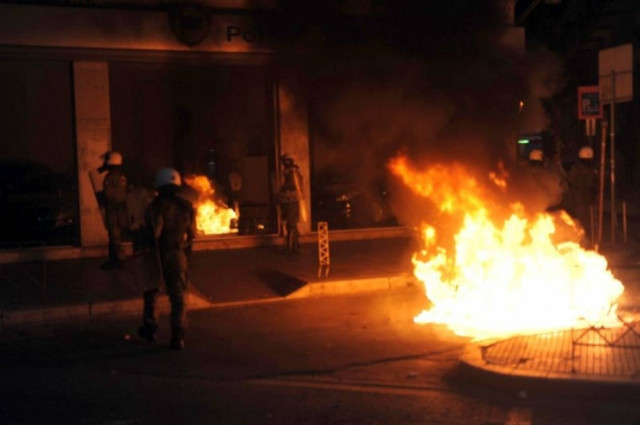 Εμπρηστική επίθεση στα Εξάρχεια σε παράρτημα του ΥΠΠΟ