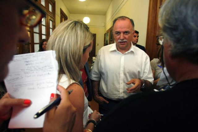 Παπαδημούλης: "Ευθύνες σε ΠΑΣΟΚ, ΝΔ και Παπαδήμο"