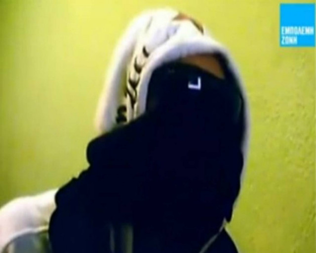 Μέλος των Anonymous μιλά για πρώτη φορά on camera!