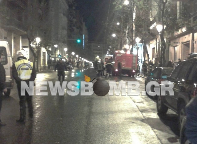 Έκρηξη στο πολιτικό γραφείο του Κ. Σημίτη