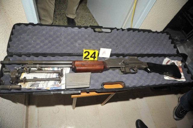 Δείτε φωτογραφίες από το οπλοστάσιο στη Λούτσα