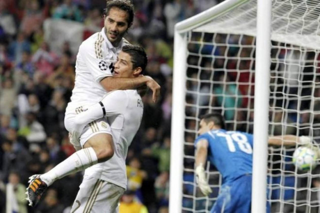 5-2 η Ρεάλ τον ΑΠΟΕΛ και 2-1 η Τσέλσι την Μπενφίκα, πέρασαν στα ημιτελικά