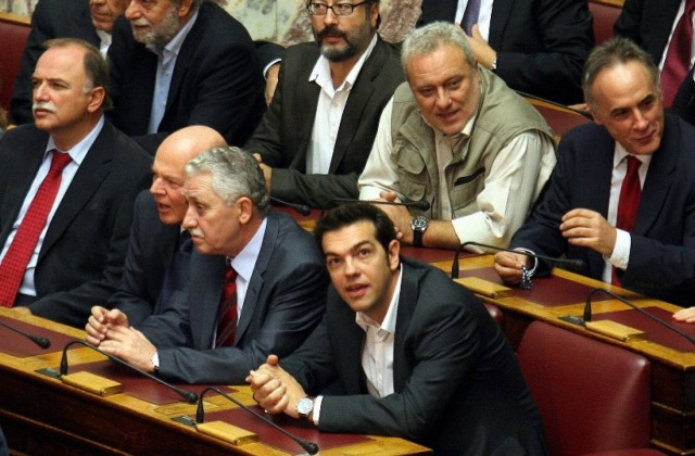 ΣΥΡΙΖΑ: Γιατί η κυβέρνηση καθυστερεί τις εκλογές;
