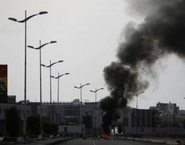 Επίθεση αυτοκτονίας έξω από υπηρεσία πληροφοριών