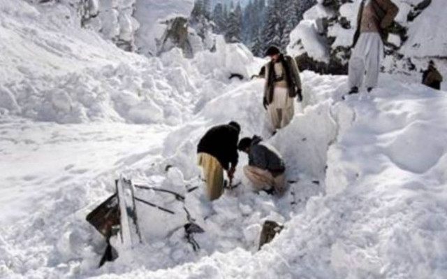 Θαμμένοι σε 24 μέτρα χιόνι οι Πακιστανοί στρατιώτες
