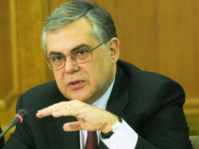 Επιστρέφει ο Παπαδήμος από την Κύπρο