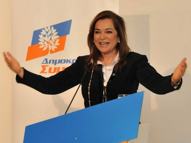 Δυνατές φωνές ζήτησε από τους Κρητικούς η Ντόρα