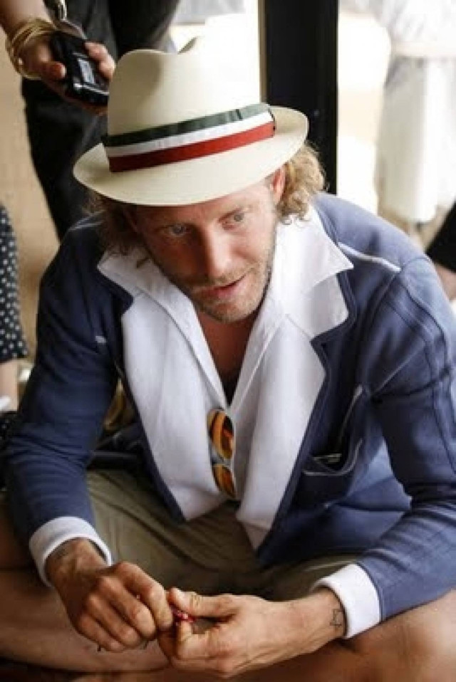 Τα στοιχειώδη ρούχα και αξεσουάρ της άνοιξης: #5. Η ψάθινη fedora