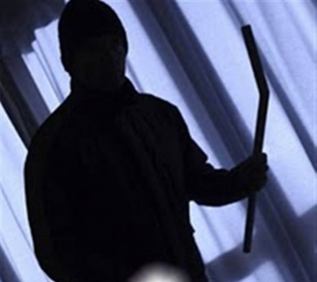 Λήστεψαν ηλικιωμένο στην Ηλιούπολη