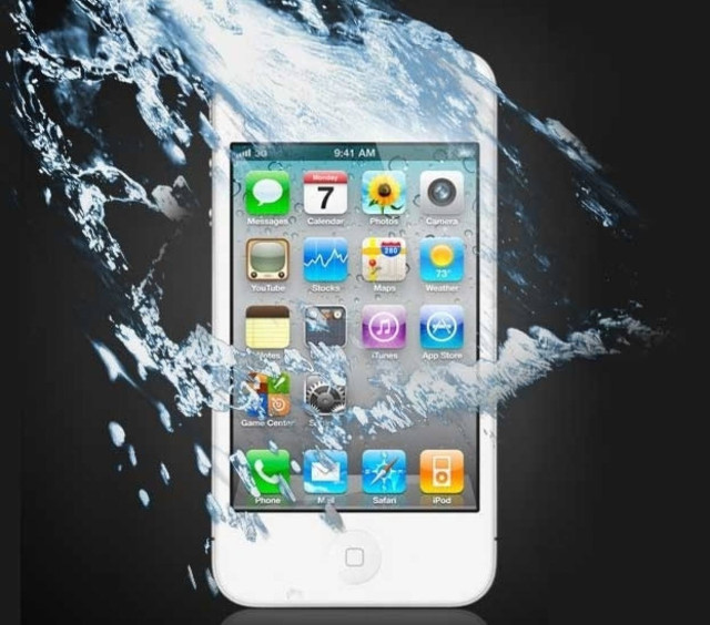 Πώς να σώσετε το κινητό σας τηλέφωνο άμα βραχεί