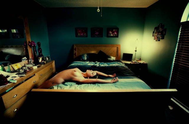 Erotica: #68. Υπερκορεσμένος φετιχισμός