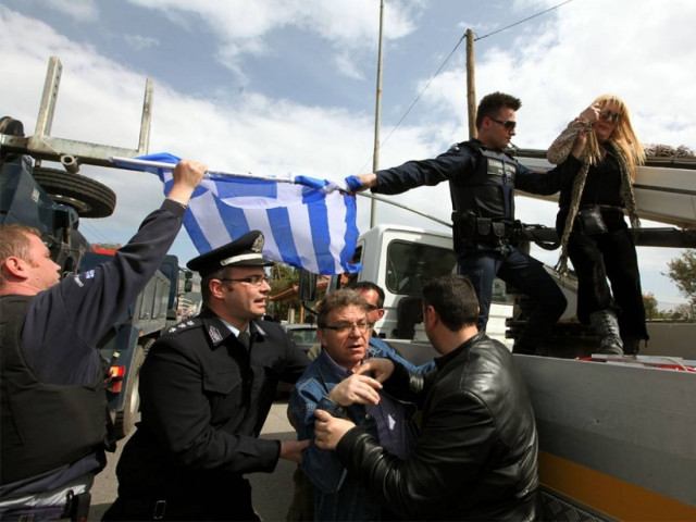 Φωτορεπορτάζ από τα επεισόδια στην Αμυγδαλέζα