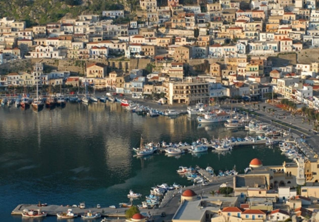 Μεταφορά ασθενούς από τη Κάλυμνο με μέριμνα του Λιμενικού